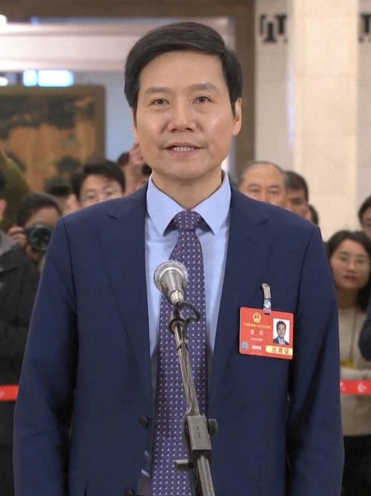 Lei Jun addressing the press at the National People's Congress